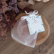 Embolsado Organza + Tarjeta de nuestra marca Una y Mil Veces 5 cm + colocaci�n de pieza de joyer�a/bisuter�a
