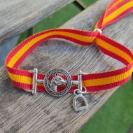 Pulsera conector caballo cinta de espaa y colgante estribo