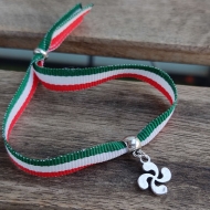 Pulsera colgante lauburu vasco y cinta colores Ikurria