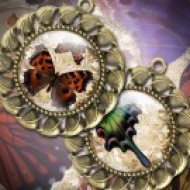 LMINA CON 30 IMGENES 30x30mm Mariposas