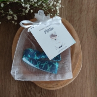 Embolsado tipo organza + tarjeta personalizada exterior de 5cm + colocaci�n de pieza de joyer�a/bisuter�a