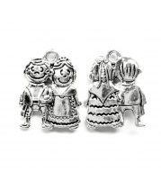 5 Colgantes Pareja Manchega, Plata Antigua 20x17mm