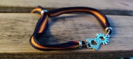 Pulsera virgen del Pilar cinta de Espaa marino con conector corazn